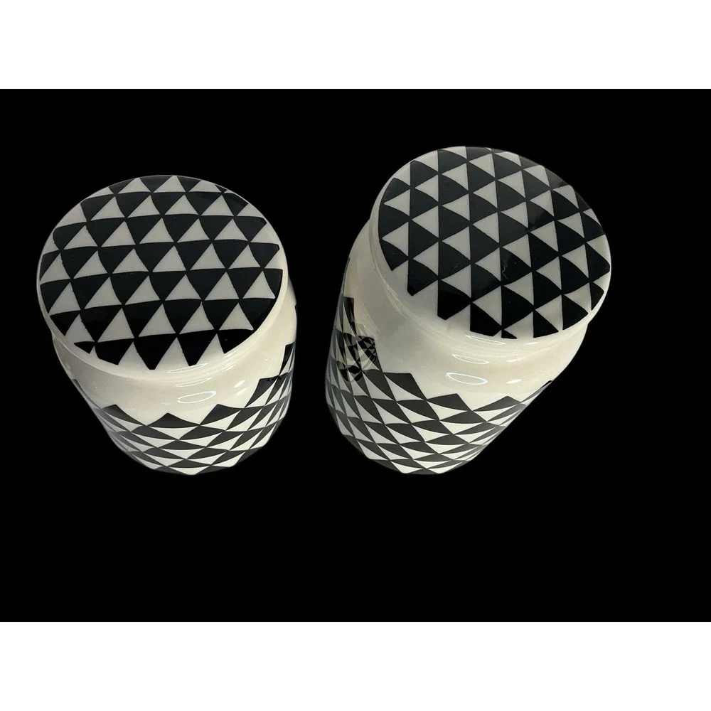 Thyme & Table Medallion Stoneware 4 Piece Canister Set Black/Off White Triangle